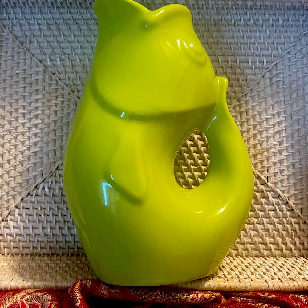 EUC Green Gurgle Pot 🐠